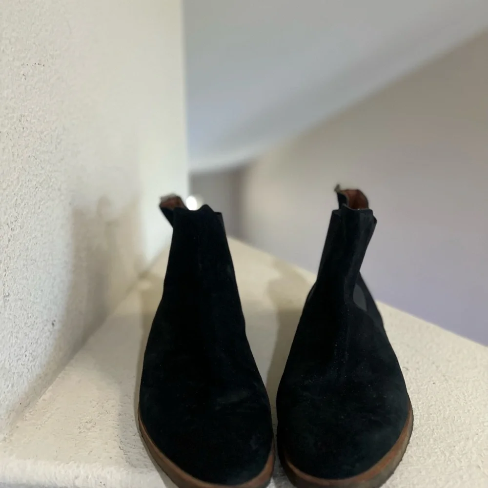 COMMON PROJECTS Men's Black Suede Chelsea Boots‎ Rubber Sole Size 16 Euro 49